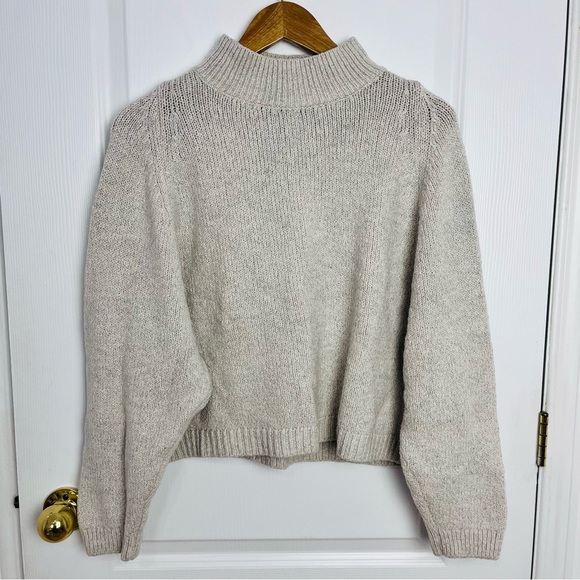 Old Navy Cozy Knit Cream Sweater #16B - Picture 1 of 3